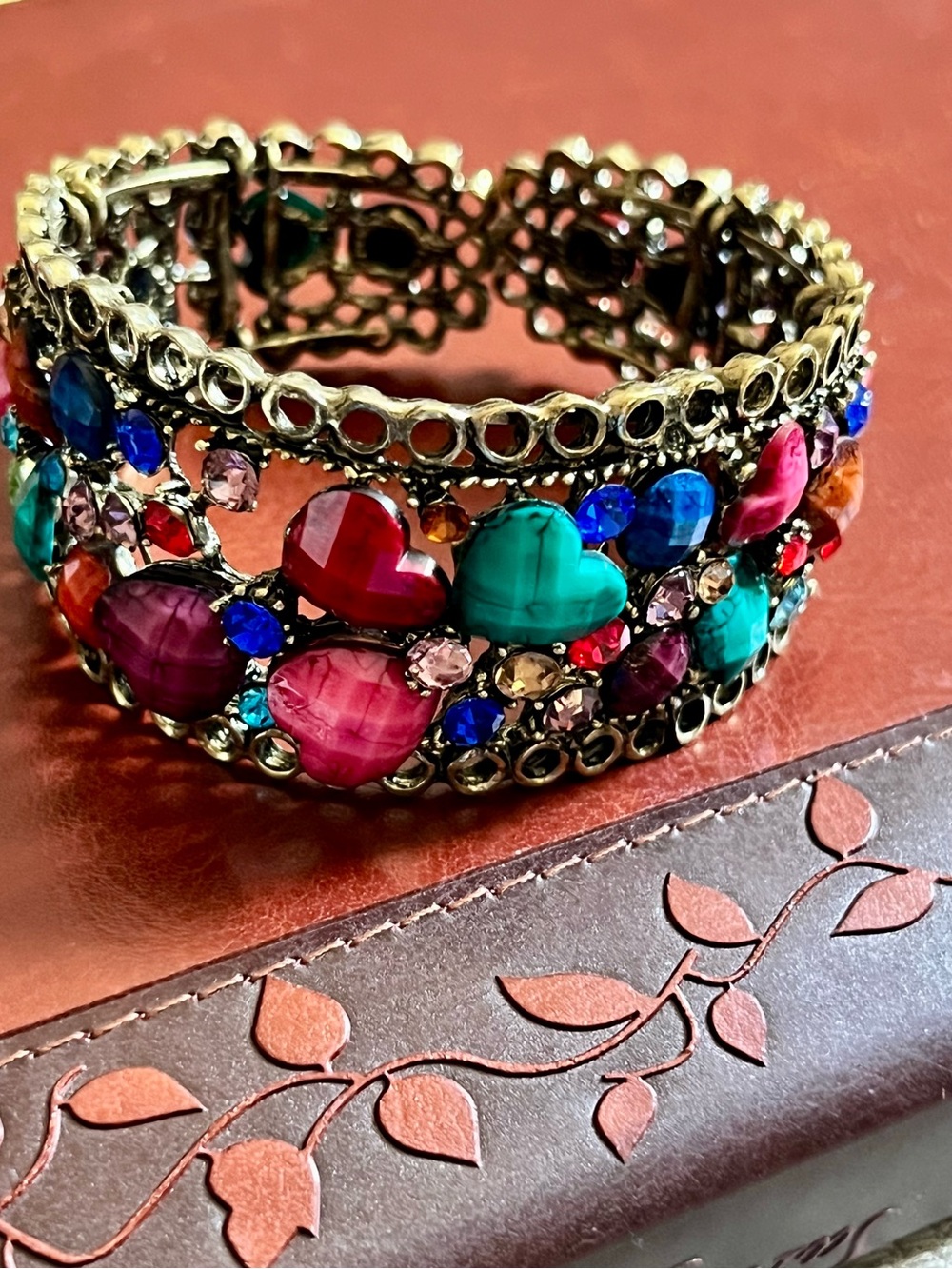 Jeweled Boho Bangle Cuff Bracelet
Hinged Gold Tone Rhinestones
